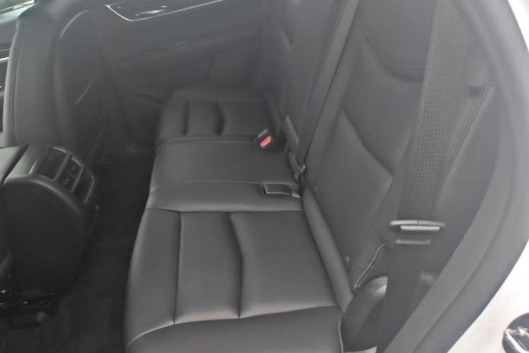 Used Cadillac XT5 2018 28E Four-Wheel Drive Tech Version Left Rear Seat
