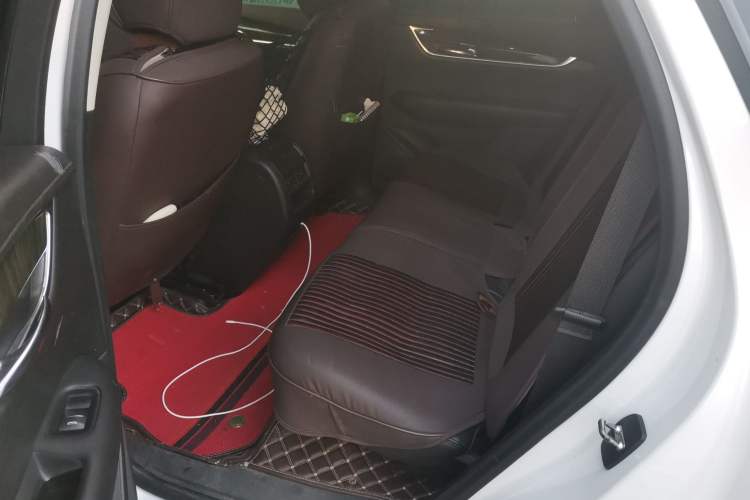 Used Cadillac XT5 2018 25T Luxury Model Left Rear Seat
