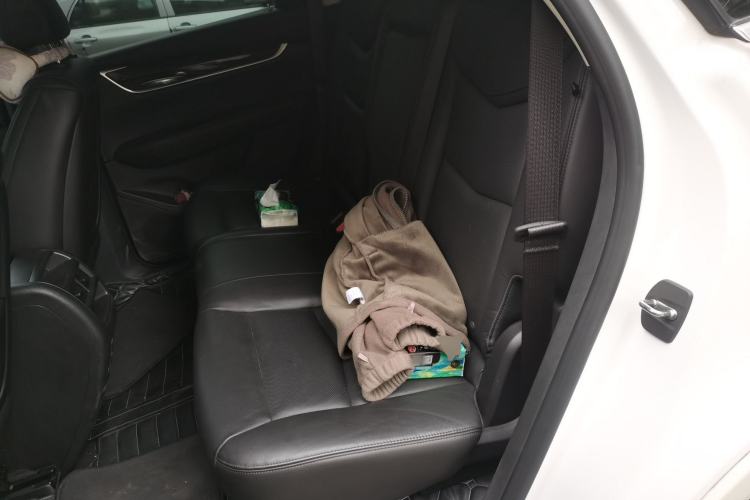 Used Cadillac XT5 2018 25T Luxury Model Left Rear Seat