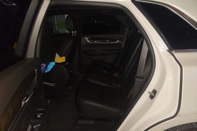 Used Cadillac XT5 2018 28E Four-Wheel Drive Tech Version Left Rear Seat