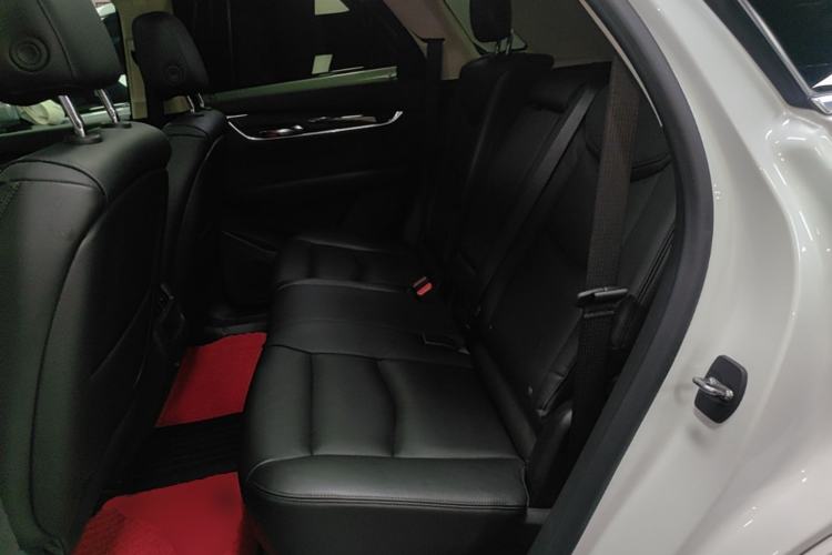 Used Cadillac XT5 2018 28T Four-Wheel Drive Luxury Model Left Rear Seat