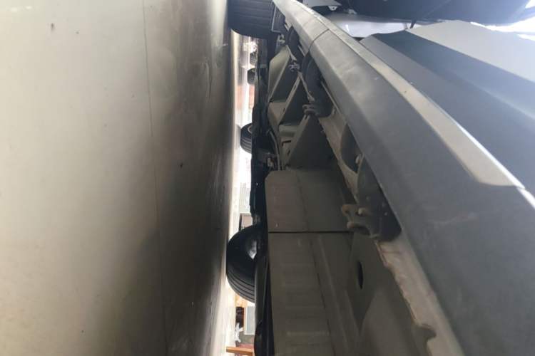 Used Cadillac XT5 2018 28E Four-Wheel Drive Tech Version Left Side Sill