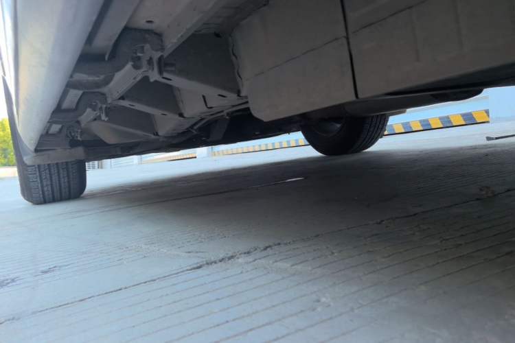 Used Cadillac XT5 2018 25T Luxury Model Left Side Sill
