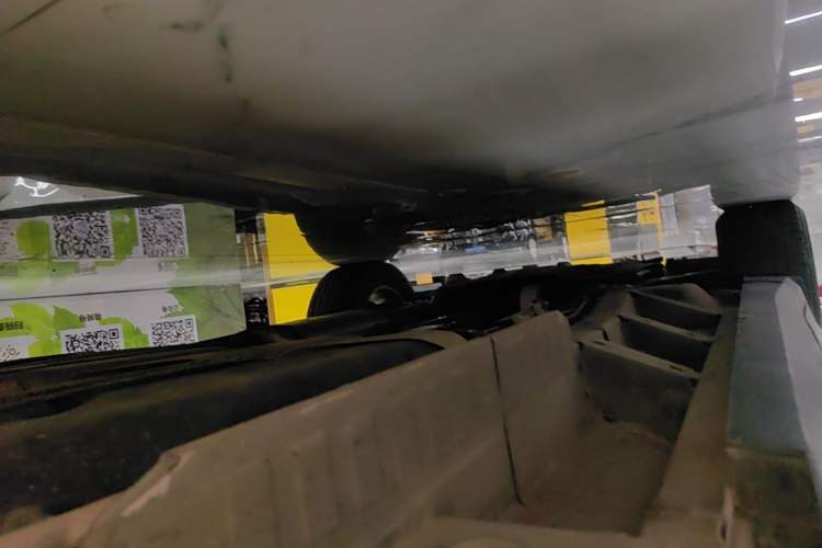 Used Cadillac XT5 2018 28E Four-Wheel Drive Tech Version Left Side Sill