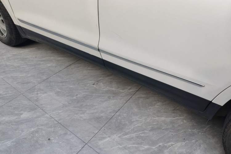 Used Cadillac XT5 2018 25T Luxury Model Left Side Sill