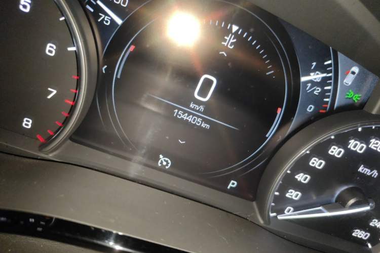 Used Cadillac XT5 2018 28T Four-Wheel Drive Luxury Model Odometer Close Up