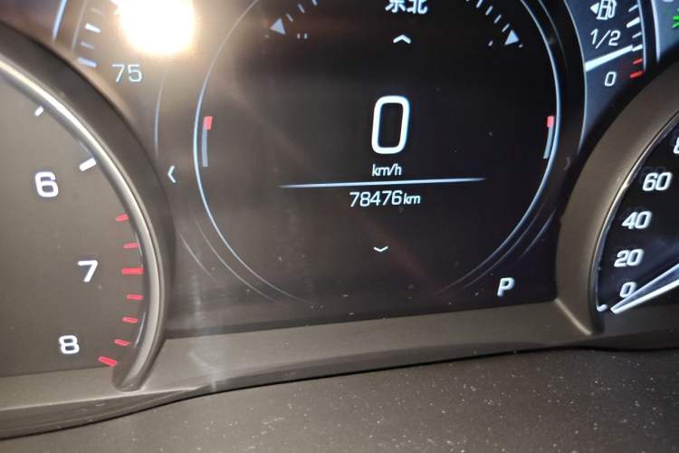 Used Cadillac XT5 2018 28E Four-Wheel Drive Leading Version Odometer Close Up