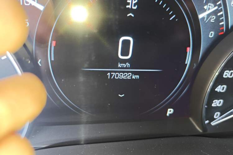 Used Cadillac XT5 2018 28E Four-Wheel Drive Leading Version Odometer Close Up