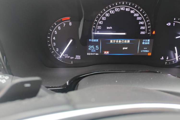 Used Cadillac XT5 2018 28E Four-Wheel Drive Tech Version Odometer Close Up
