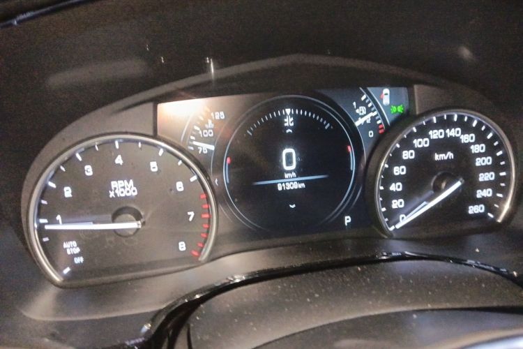 Used Cadillac XT5 2018 28T Four-Wheel Drive Luxury Model Odometer Close Up