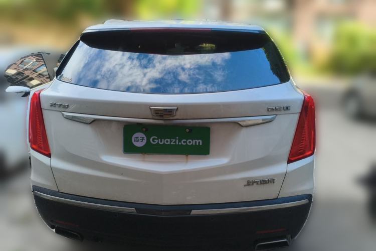 Used Cadillac XT5 2018 25T Luxury Model Rear
