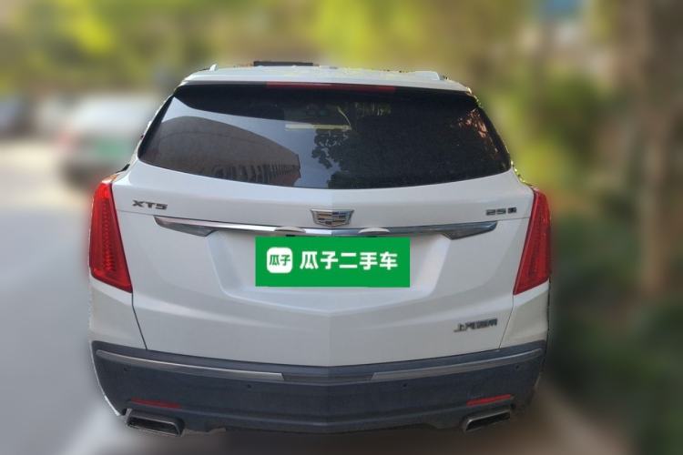 Used Cadillac XT5 2018 25T Luxury Model Rear