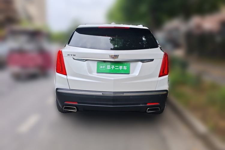Used Cadillac XT5 2018 25T Luxury Model Rear