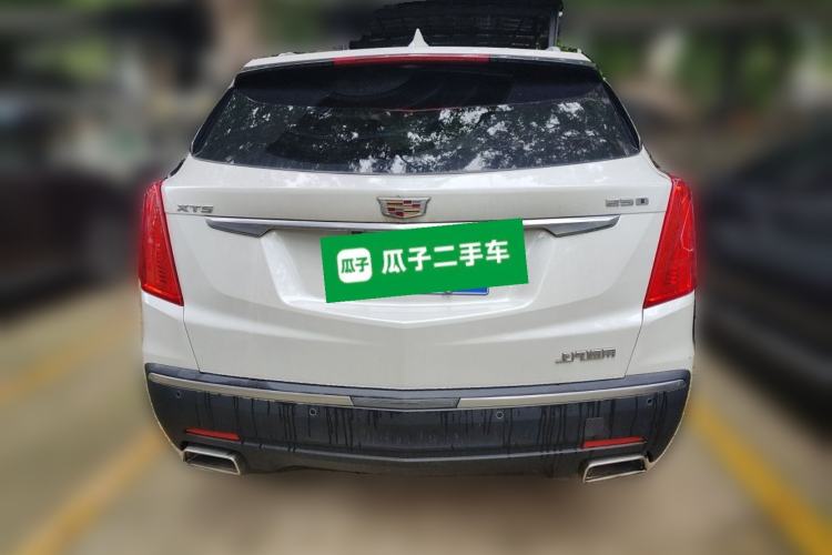 Used Cadillac XT5 2018 25T Luxury Model Rear