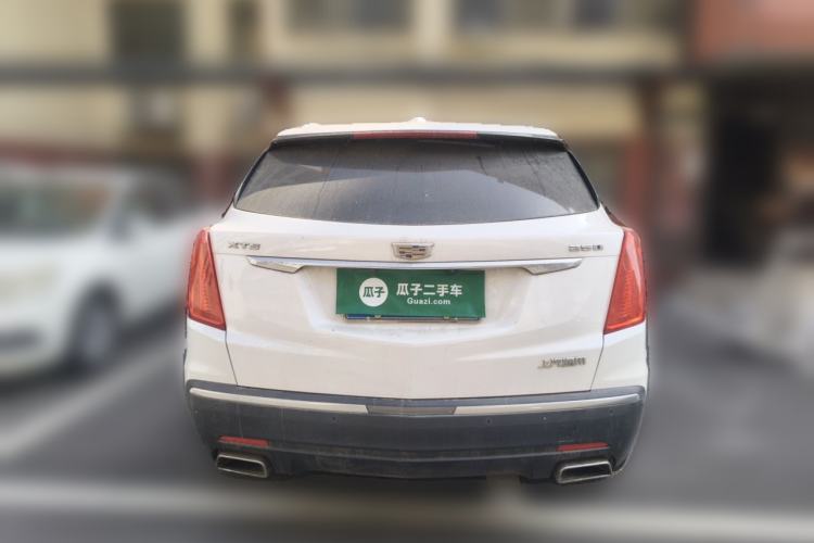 Used Cadillac XT5 2018 25T Luxury Model Rear