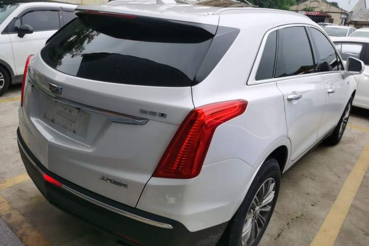 Used Cadillac XT5 2018 25T Luxury Model Rear
