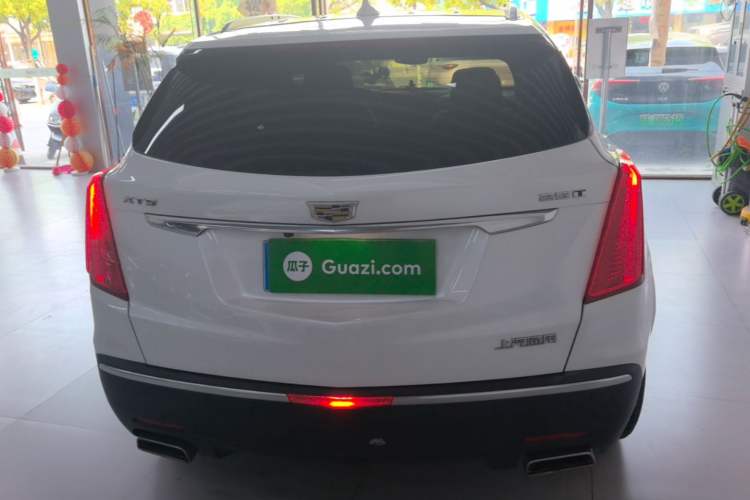Used Cadillac XT5 2018 25T Luxury Model Rear