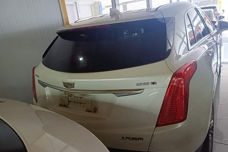 Used Cadillac XT5 2018 28T Four-Wheel Drive Luxury Model Rear