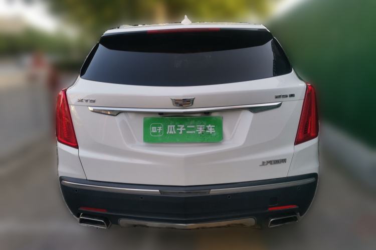 Used Cadillac XT5 2018 25T Luxury Model Rear