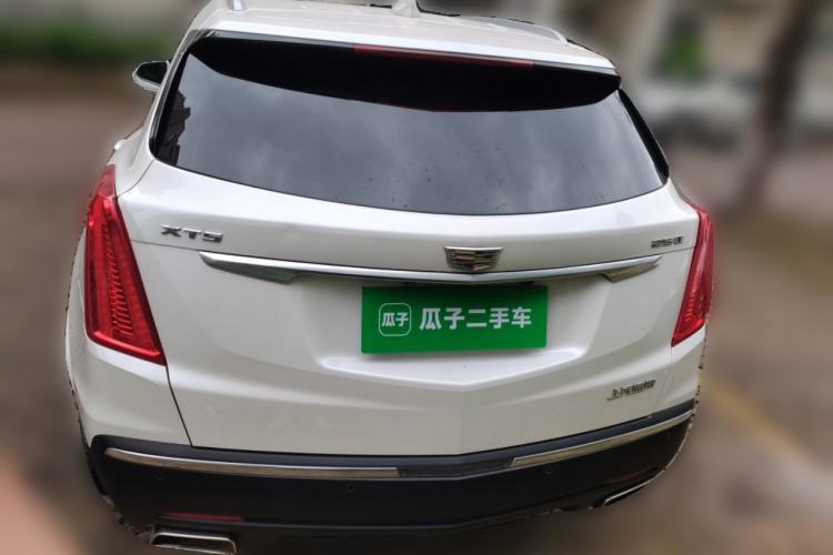Used Cadillac XT5 2018 25T Luxury Model Rear