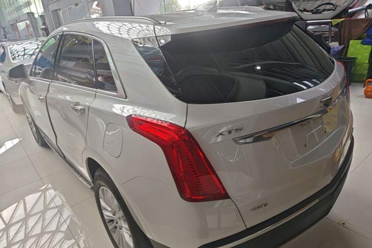 Used Cadillac XT5 2018 28E Four-Wheel Drive Tech Version Rear Left 45 Deg