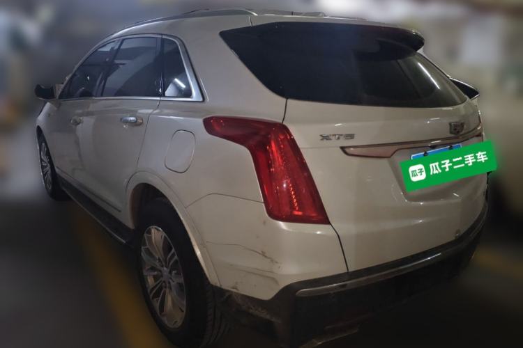Used Cadillac XT5 2018 25T Luxury Model Rear Left 45 Deg