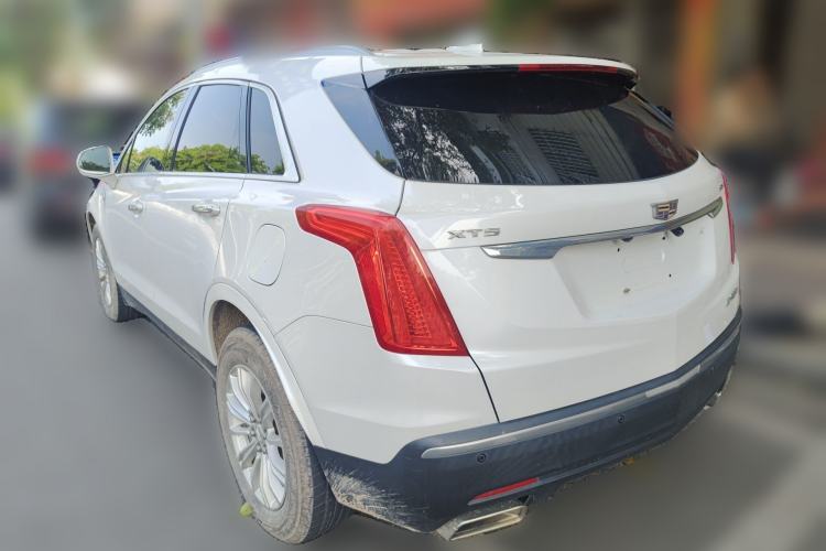 Used Cadillac XT5 2018 25T Tech Model Rear Left 45 Deg