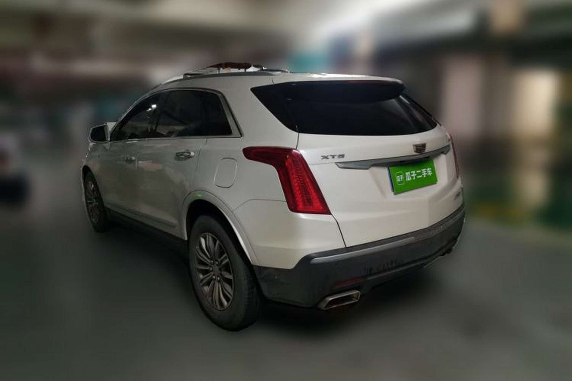 Used Cadillac XT5 2018 25T Luxury Model Rear Left 45 Deg