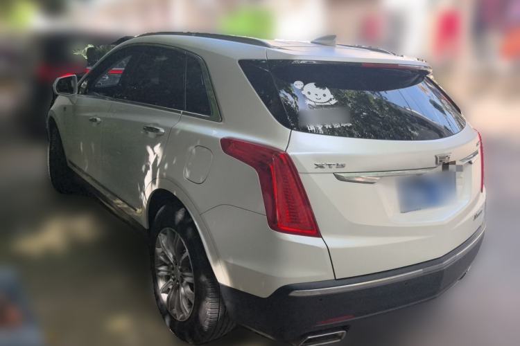 Used Cadillac XT5 2018 25T Luxury Model Rear Left 45 Deg