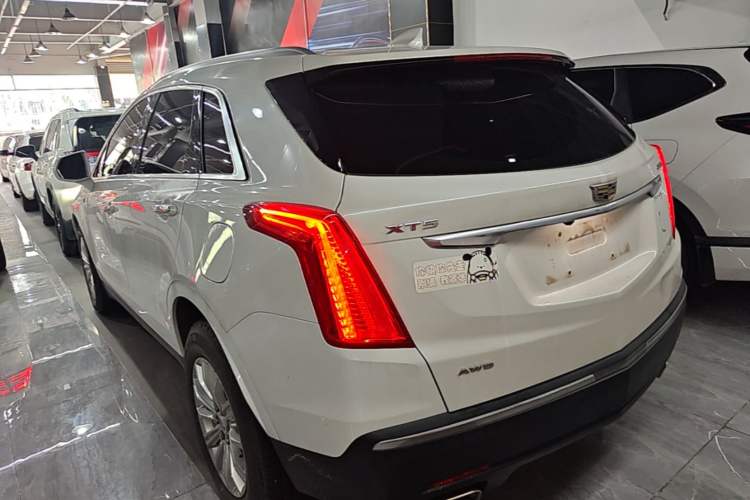 Used Cadillac XT5 2018 28E Four-Wheel Drive Tech Version Rear Left 45 Deg
