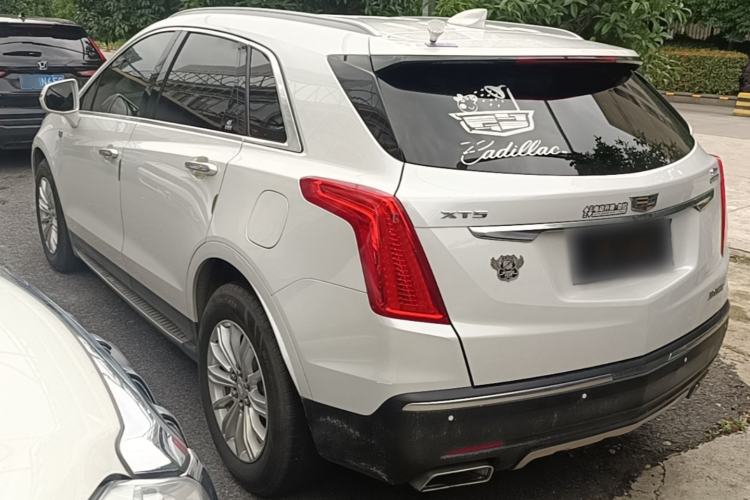 Used Cadillac XT5 2018 25T Tech Model Rear Left 45 Deg