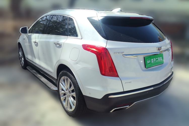 Used Cadillac XT5 2018 28E 4x4 Platinum Edition Rear Left 45 Deg