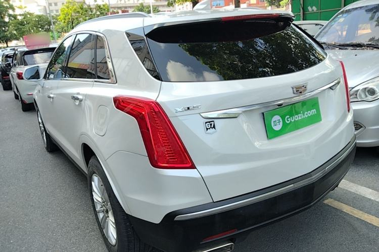 Used Cadillac XT5 2018 25T Tech Model Rear Left 45 Deg