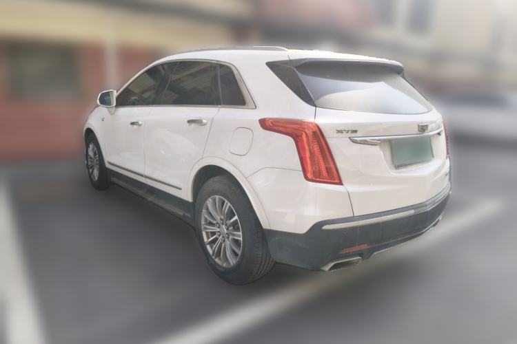 Used Cadillac XT5 2018 25T Luxury Model Rear Left 45 Deg