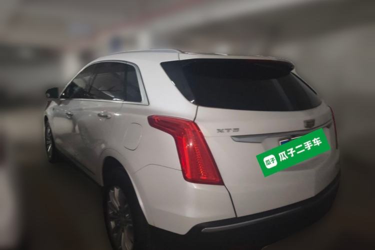 Used Cadillac XT5 2018 25T Luxury Model Rear Left 45 Deg