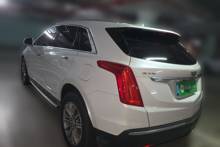 Used Cadillac XT5 2018 25T Luxury Model Rear Left 45 Deg