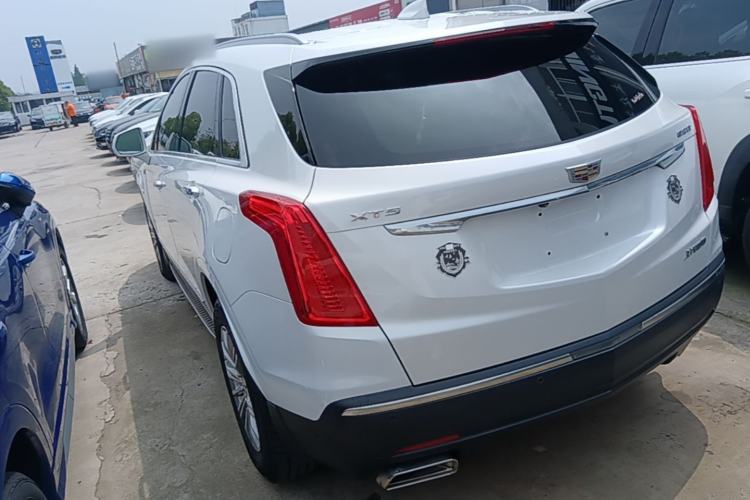 Used Cadillac XT5 2018 25T Luxury Model Rear Left 45 Deg