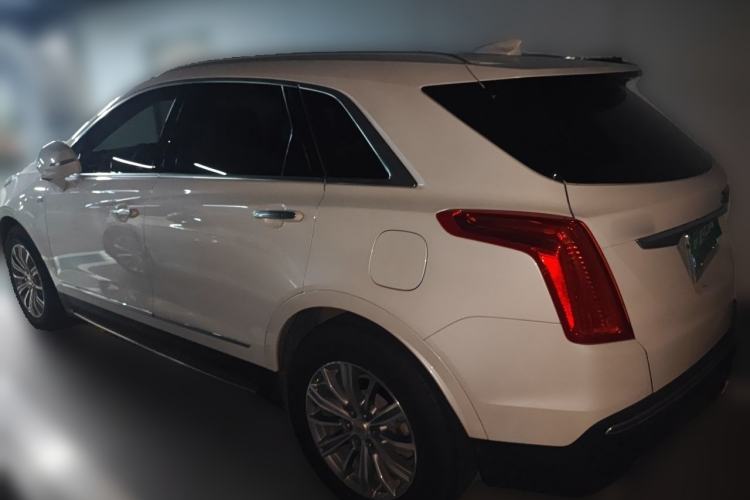 Used Cadillac XT5 2018 25T Luxury Model Rear Left 45 Deg