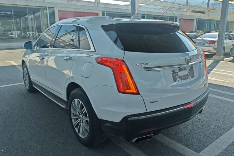 Used Cadillac XT5 2018 28T Four-Wheel Drive Luxury Model Rear Left 45 Deg
