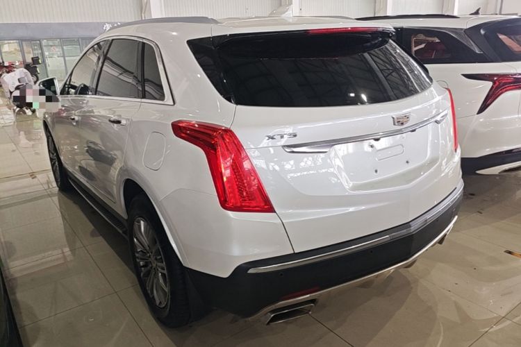 Used Cadillac XT5 2018 25T Luxury Model Rear Left 45 Deg