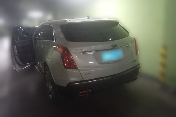 Used Cadillac XT5 2018 28T Four-Wheel Drive Luxury Model Rear Left 45 Deg