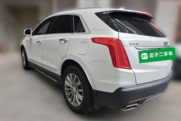 Used Cadillac XT5 2018 25T Luxury Model Rear Left 45 Deg