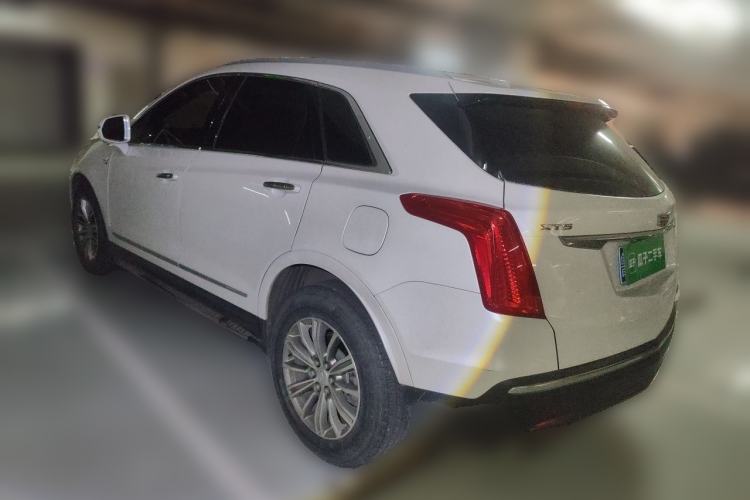 Used Cadillac XT5 2018 25T Luxury Model Rear Left 45 Deg