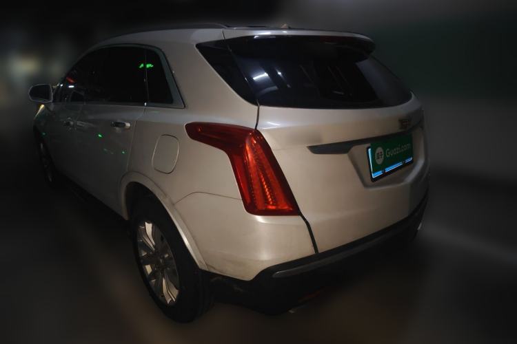 Used Cadillac XT5 2018 25T Tech Model Rear Left 45 Deg