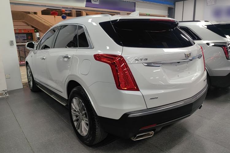 Used Cadillac XT5 2018 28T Four-Wheel Drive Luxury Model Rear Left 45 Deg