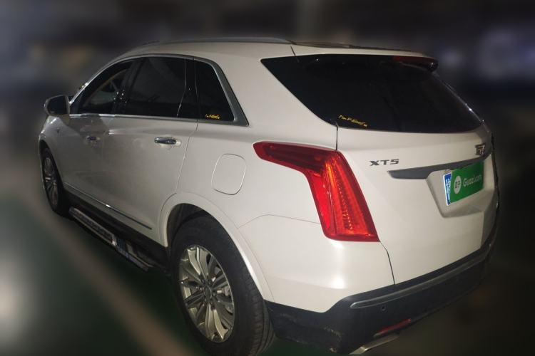 Used Cadillac XT5 2018 25T Luxury Model Rear Left 45 Deg