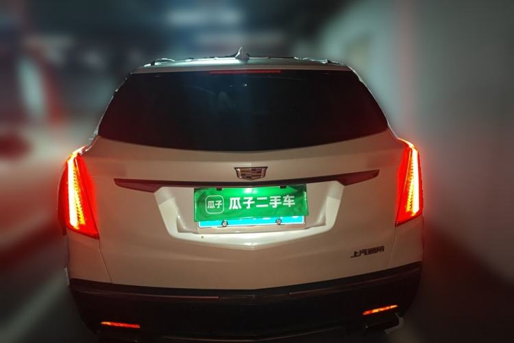 Used Cadillac XT5 2018 25T Luxury Model Rear
