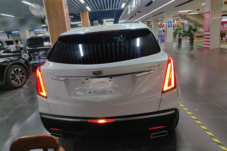 Used Cadillac XT5 2018 25T Luxury Model Rear