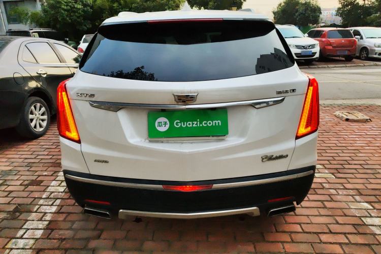 Used Cadillac XT5 2018 25T Luxury Model Rear