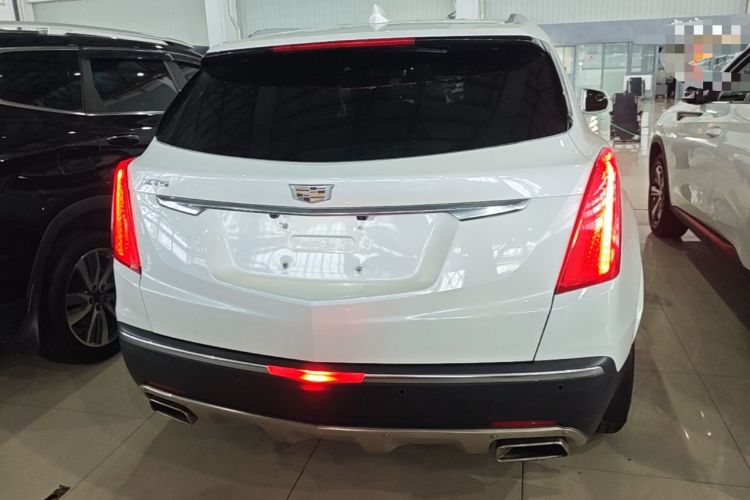 Used Cadillac XT5 2018 25T Luxury Model Rear